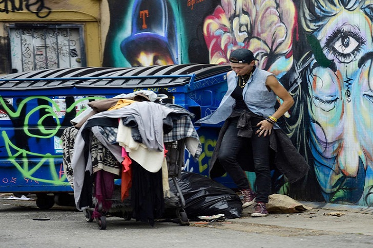 Is dumpster diving legal in California?